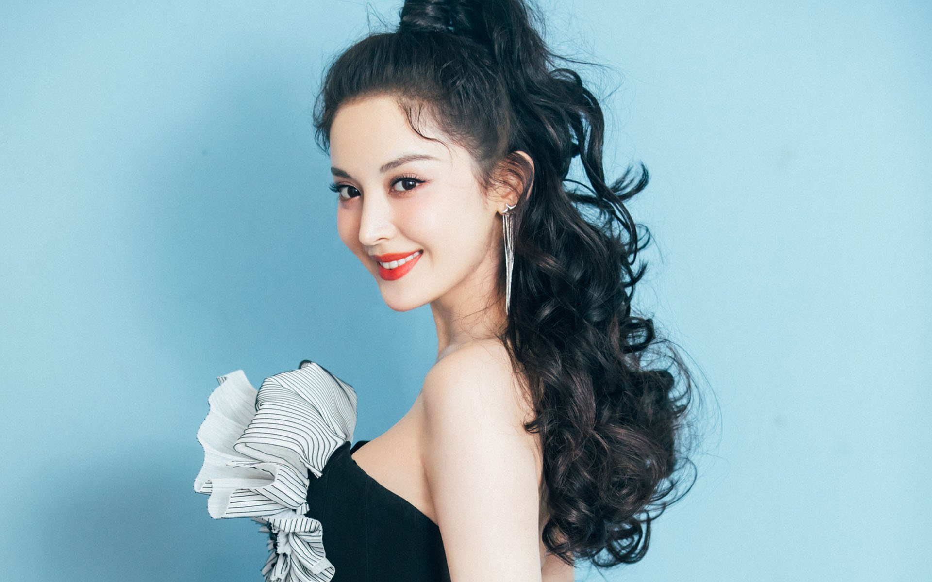 开云体育开云-“智能训练系统助拳青训，提升少年技术全面发展”，智能训练仪器有用吗